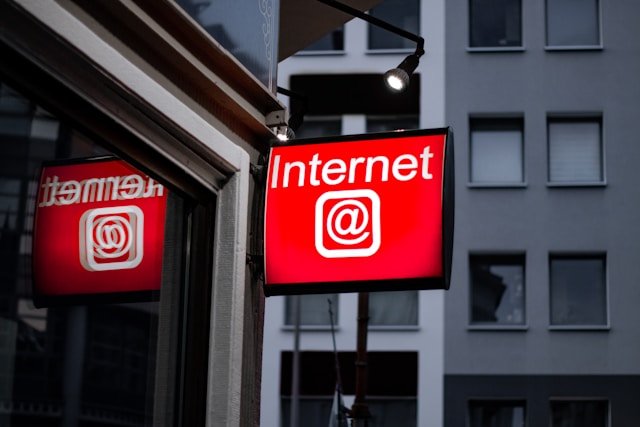 Russia Further Expands Control Over the Internet in the Country